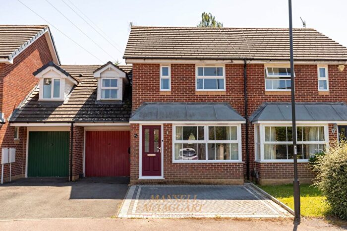 3 Bedroom Terraced House For Sale In Wheeler Road, Maidenbower, RH10