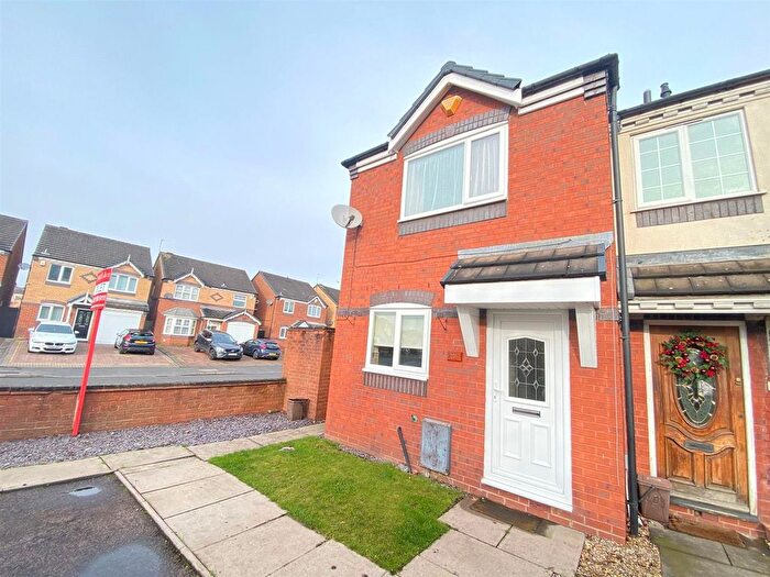 2 Bedroom End Of Terrace House To Rent In Woodruff Way, Walsall, WS5
