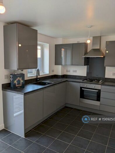 3 Bedroom Semi-Detached House To Rent In Cranswick Close, Nottingham, NG15