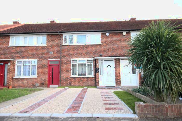 3 Bedroom Terraced House To Rent In Wilford Road, Langley, SL3