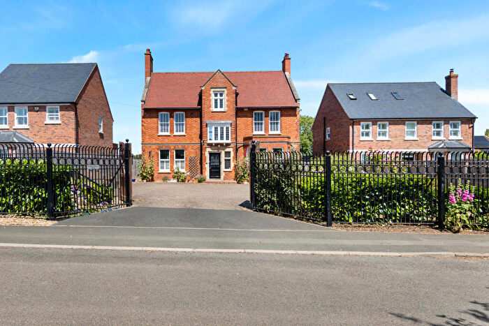 7 Bedroom Detached House For Sale In Grange Road, Geddington, NN14