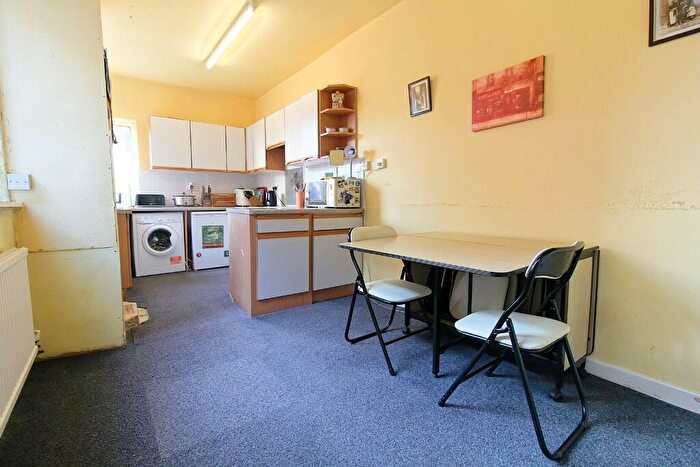 3 Bedroom Terraced House For Sale In Albion Street, South Wigston, LE18