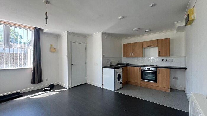 1 Bedroom Flat To Rent In Osmaston Road, Derby, Derbyshire, DE1