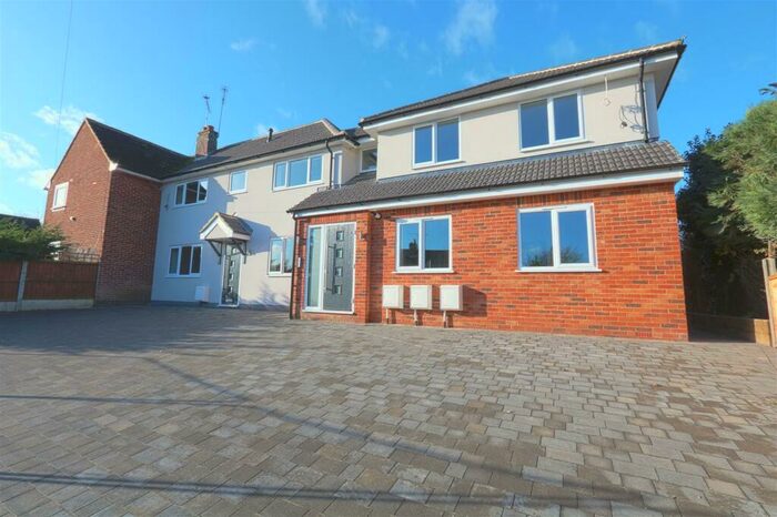 Apartment To Rent In Gatwick View, Billericay, CM12