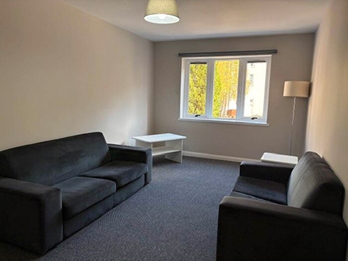 2 Bedroom Flat To Rent In Murieston Lane, Edinburgh, EH11