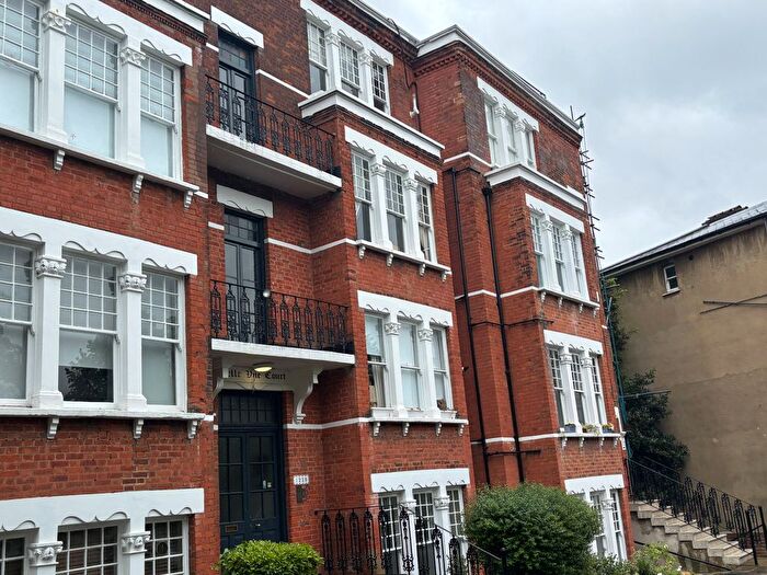 2 Bedroom Flat To Rent In Bellevue Court. Devonshire Road, Forest Hill, SE23