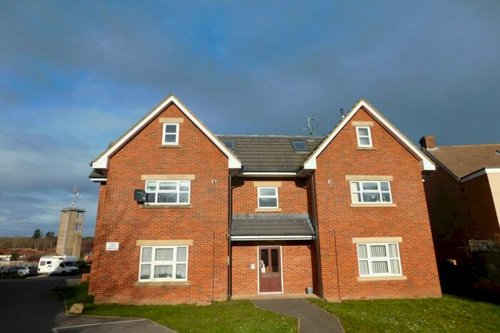 2 Bedroom Flat To Rent In Heckford Court, Galloway Road, Poole, BH15
