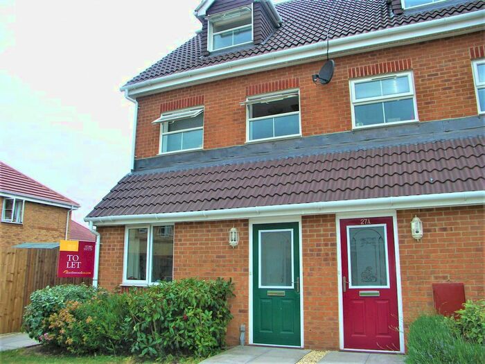 2 Bedroom Maisonette To Rent In Drum Road, Eastleigh, SO50