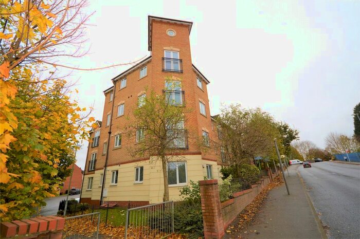 2 Bedroom Flat To Rent In Bay Avenue, Bilston, West Midlands, WV14