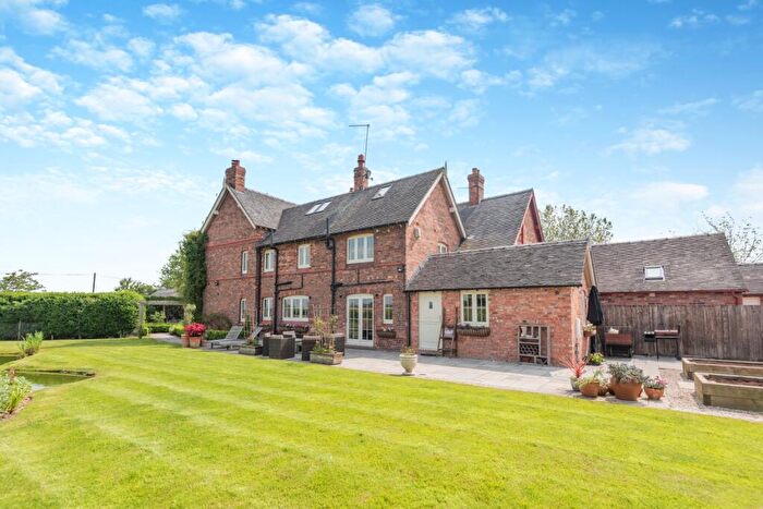 4 Bedroom Farm House To Rent In Wrexham Road, Ridley, Tarporley, Cheshire, CW6