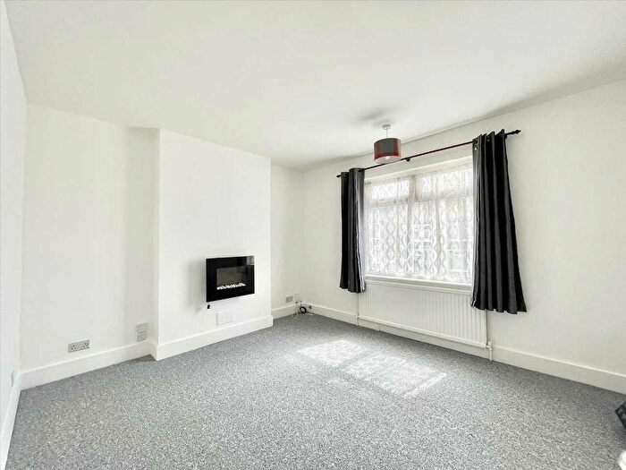 2 Bedroom Flat To Rent In Clumber Street, Kirkby In Ashfield, NG17