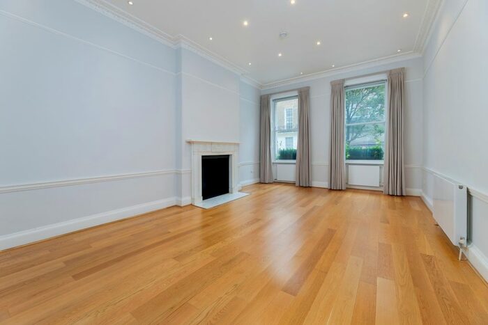 1 Bedroom Flat To Rent In Gloucester Place, London, W1U