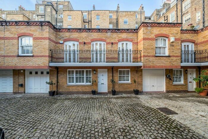 3 Bedroom Mews To Rent In Onslow Mews West, South Kensington, London, SW7