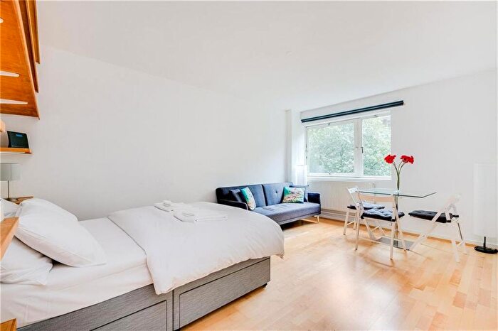 Flat To Rent In Elm Park House, London, SW10