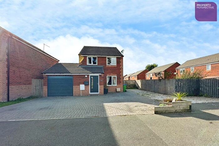3 Bedroom Detached House For Sale In Beaconsfield Road, OL11