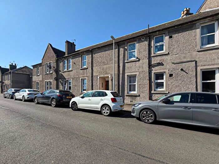 3 Bedroom Flat To Rent In Colquhoun Street, Stirling, FK7