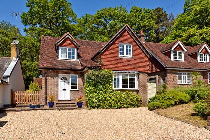 4 Bedroom Detached House To Rent In Old Lane Gardens, Cobham, Surrey, KT11