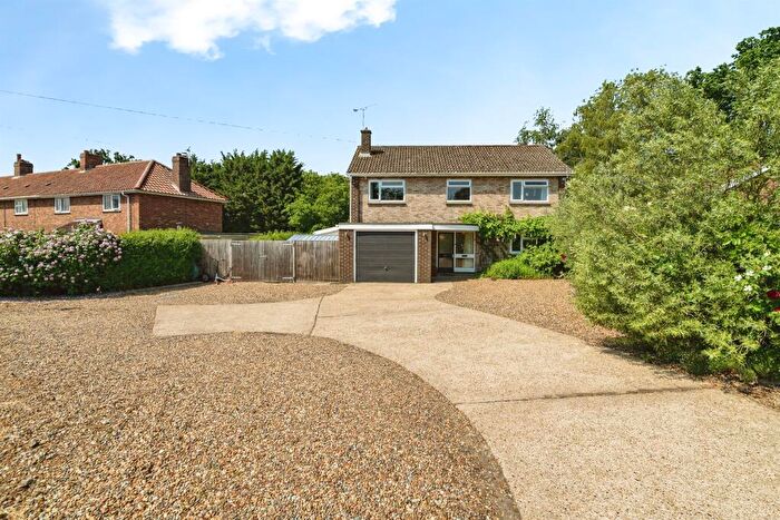 3 Bedroom Detached House For Sale In Uplands Way, Diss, IP22