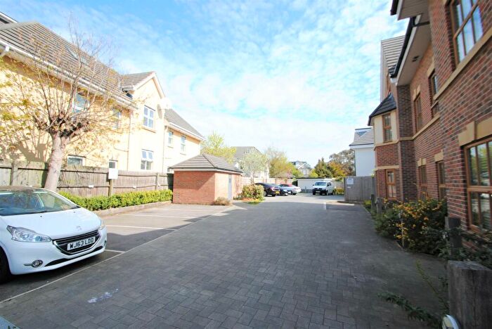 2 Bedroom Flat To Rent In Chailey Place, B Methuen Close, BH8