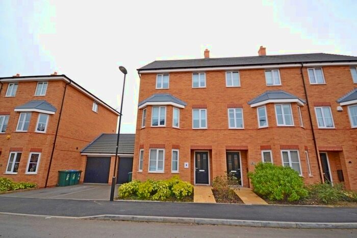 4 Bedroom End Of Terrace House To Rent In Middlesex Road, Coventry, CV3