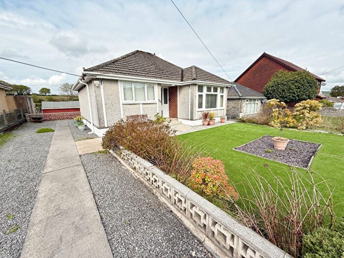 2 Bedroom Bungalow For Sale In Glynhir Road, Pontarddulais, Swansea, Swansea, SA4