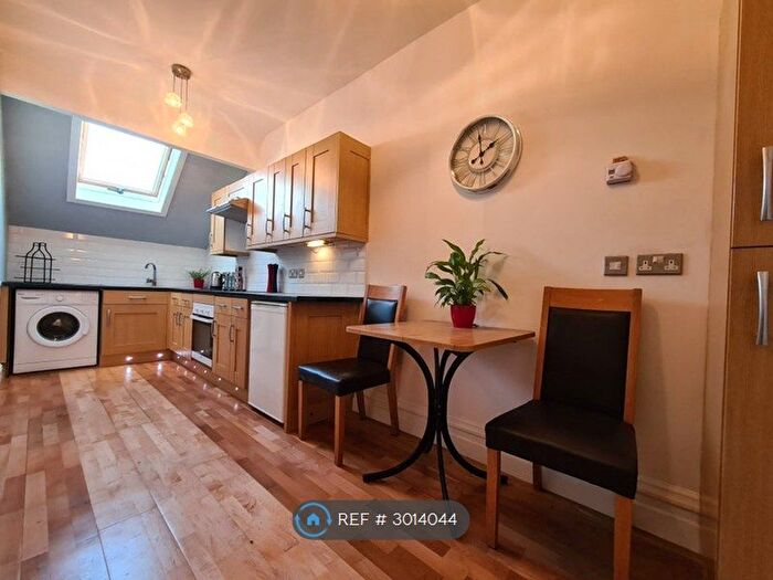 1 Bedroom Flat To Rent In St. Annes Road East, Lytham St Annes, FY8