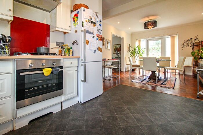 4 Bedroom Detached House To Rent In Garbrand Walk, Ewell, KT17