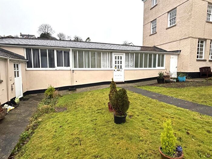 1 Bedroom Flat For Sale In Bannawell Street, Tavistock, PL19