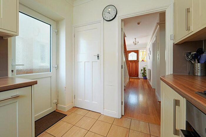 4 Bedroom Detached House For Sale In Victoria Road, Hythe, CT21