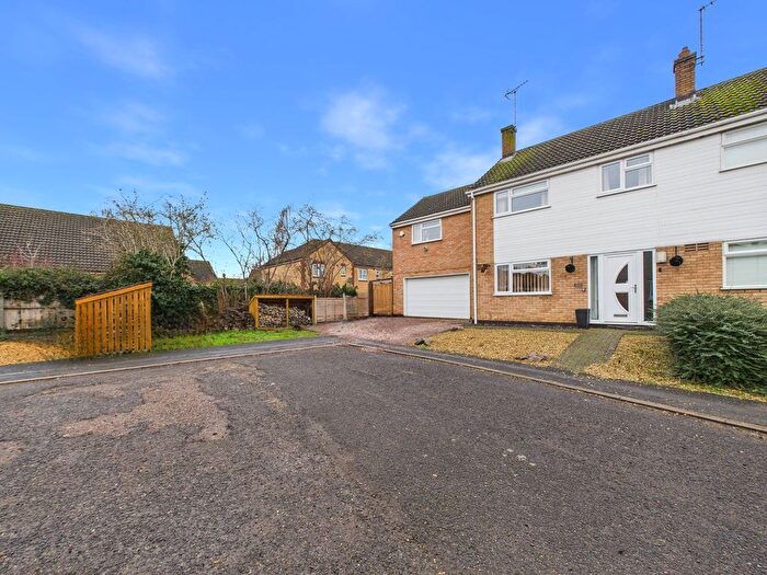 4 Bedroom Semi Detached House For Sale In Green Lane, Yaxley, PE7