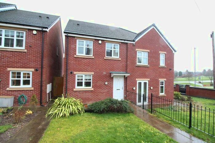 3 Bedroom Semi-Detached House To Rent In East Terrace, Fegg Hayes, Stoke-On-Trent ST6