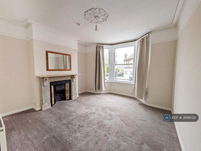 2 Bedroom Flat To Rent In Compton Road, Brighton, BN1
