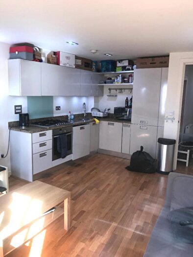 1 Bedroom Apartment To Rent In Enfield Road, Hoxton, Shoreditch, Haggerston, Dalston, London, N1