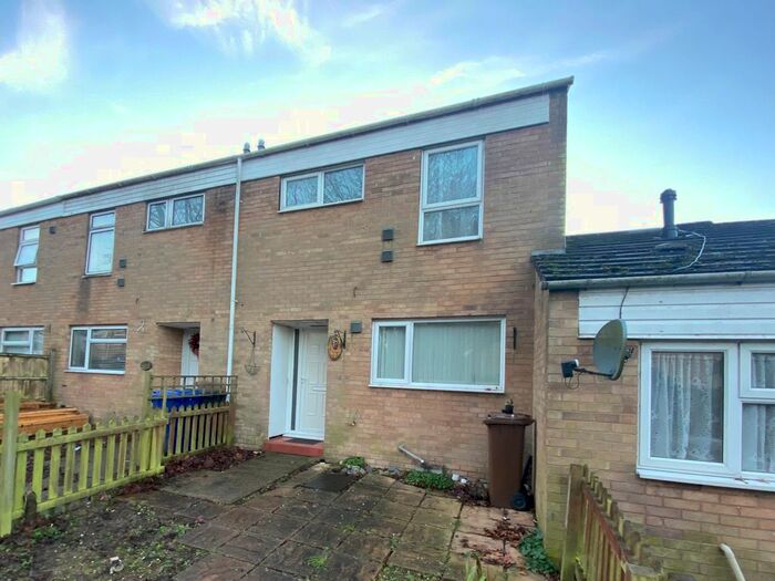 3 Bedroom Semi-Detached House To Rent In Rought Avenue, Brandon, IP27