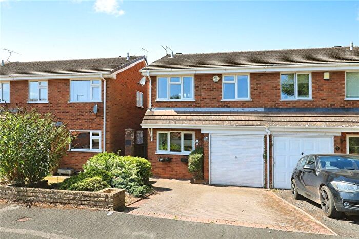 3 Bedroom Semi-Detached House For Sale In Peverill Road, Perton, Wolverhampton, Staffordshire, WV6