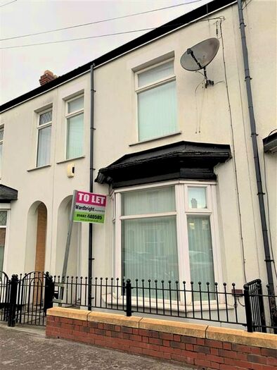 2 Bedroom Terraced House To Rent In Gordon Street, Hull HU3