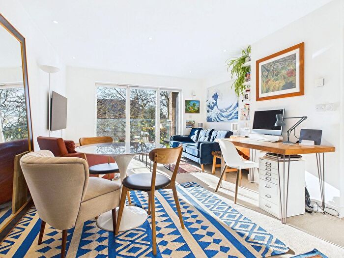 1 Bedroom Flat For Sale In Old Shoreham Road, Hove, BN3