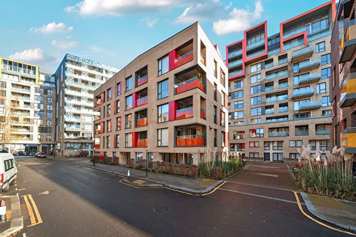1 Bedroom Flat For Sale In Peartree Way, Greenwich, SE10