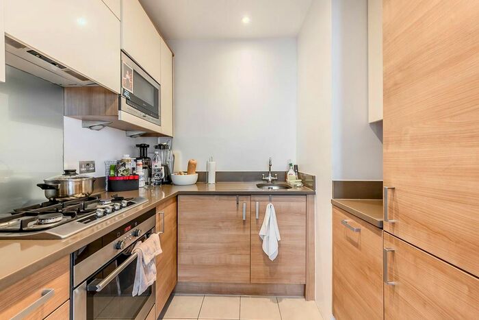 1 Bedroom Flat To Rent In Gloucester Road, South Kensington, London, SW7