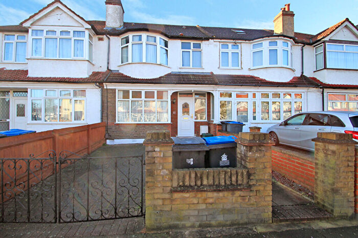 3 Bedroom Terraced House To Rent In Largewood Avenue, Surbiton, KT6