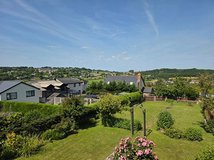 3 Bedroom Semi-Detached House For Sale In Larksfield Road, Harrow Hill, Drybrook, GL17