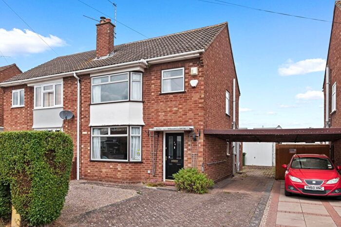 3 Bedroom Semi-Detached House For Sale In Ambrose Close, St. John's, Worcester., WR2