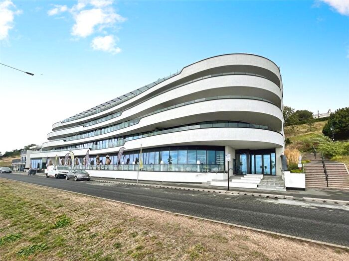 1 Bedroom Apartment For Sale In Western Esplanade, Southend-on-Sea, Essex, SS1