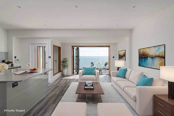 4 Bedroom Property For Sale In The Sands, Marine Parade, Preston Sands, TQ3