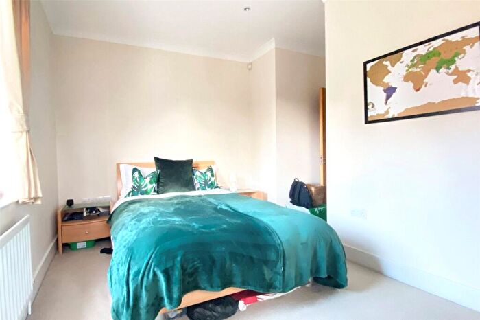 2 Bedroom Apartment To Rent In Leslie Road, East Finchley, London, N2