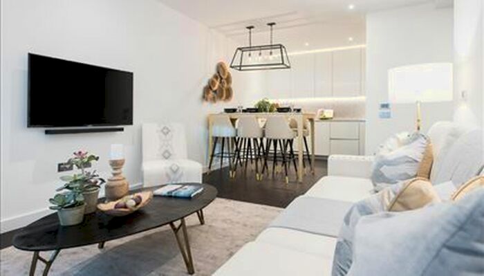 3 Bedroom Flat To Rent In Charles Clowes Walk, London, SW11