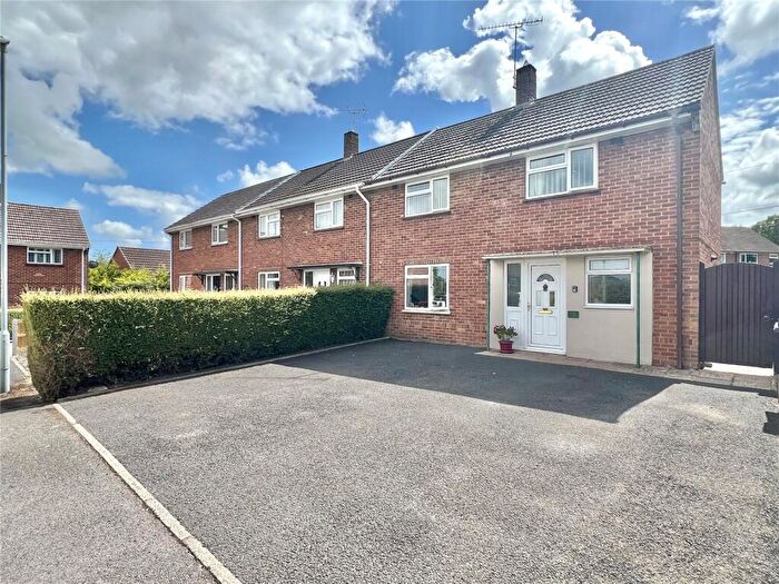 3 Bedroom End Of Terrace House For Sale In Newman Close, Blandford Forum, Dorset, DT11