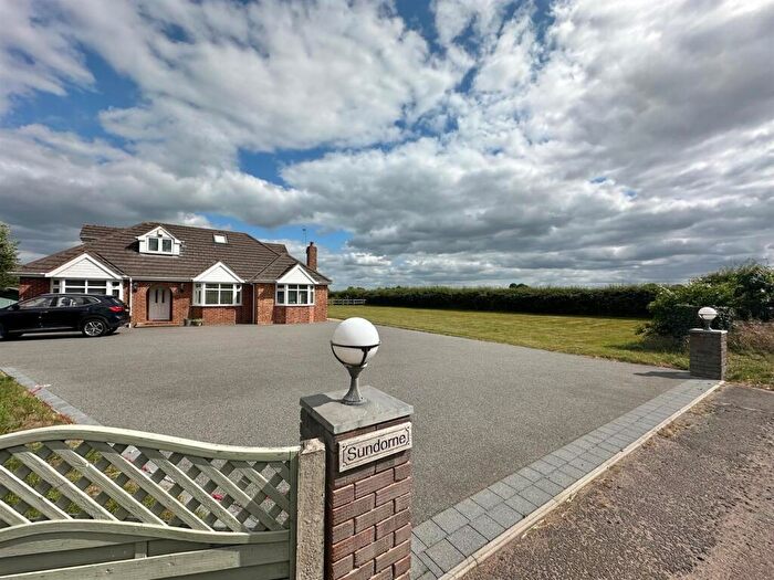 4 Bedroom Detached Bungalow For Sale In Whitchurch Road, Broomhall, Cheshire, CW5