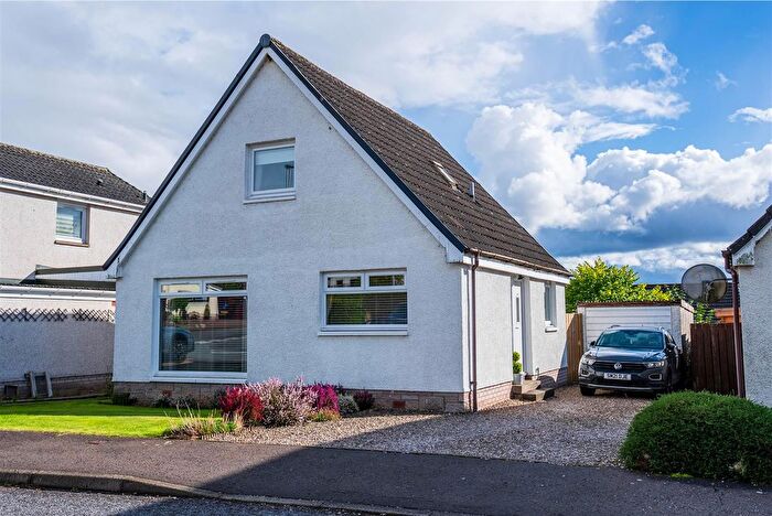 3 Bedroom Detached House For Sale In Smithfield Crescent, Blairgowrie., PH10