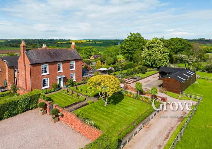 4 Bedroom Link Detached House For Sale In Swan Lane, Upton Warren, Bromsgrove, B61
